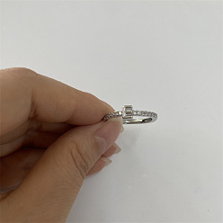 Letter E Кольца из латуни с микропаве, прозрачные кольца с кубическим цирконием, Реальная платина, Письмо E, внутренний диаметр: 20 мм