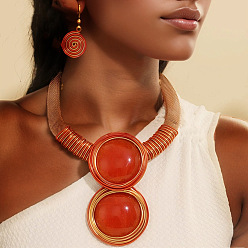 Коралловый Комплект из плоского круглого сплава с алюминиевой проволокой, обернутого в смоляную оболочку с подвеской и серег-подвесок, коралл, 470 мм