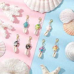 Tortoise Синтетическая бирюза подвеска decraotions, с застежками-лобстерами из сплава и бусинами из натуральных ракушек каури, черепаха, 55 мм, 7 шт / комплект