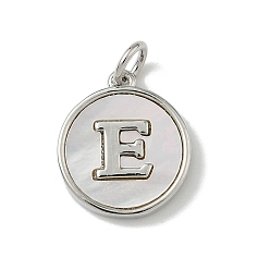 Letter E Латунный паве натуральный ракушка плоский круглый с буквенными подвесками, платина, долговечный, без свинца и без кадмия, стойки покрытие, цвет морской раковины, Письмо E, 15x13x2 мм, отверстие : 3 мм