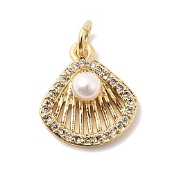 Настоящее золото 18K Латунные микропаве прозрачные подвески с фианитом, с абс пластмассовой имитационной жемчужиной, без кадмия и без свинца, долговечный, стойки покрытие, подвески в форме ракушек, реальный 18 k позолоченный, 14x13x5 мм, отверстие : 3.3 мм
