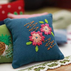 Цветок Наборы для вышивания подушек с квадратной иглой своими руками, включая набивную хлопчатобумажную ткань, нитки и иглы для вышивания, цветочным узором, 100x100 мм