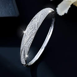 Платина Браслеты-шарниры с ромбовидным узором из латуни с микропаве из прозрачных кубических цирконий для женщин, платина, внутренний диаметр: 2-1/4 дюйм (5.8 см)