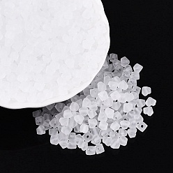 Clair Perles de rocaille en verre transparent dépoli fgb, cœur, trou rond, teint et cœur, clair, 4.5~5x6~6.5x5.5~6mm, Trou: 1.2~1.4mm, environ 3460 pcs / livre