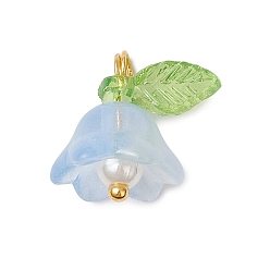 Светло-Голубой Стеклянные прелести, цветок, с акриловыми и пластиковыми бусинами, имитирующими жемчуг, и золотистой латунной петлей, Небесно-голубой, 13.5x13x11 мм, отверстие : 2 мм