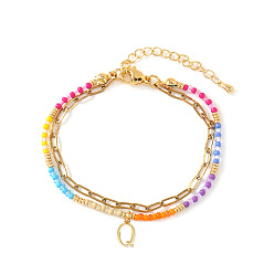 Letter Q 304 Браслеты из нержавеющей стали с подвесками в виде букв, двухслойные, Эластичные браслеты из смоляных бусин для женщин, золотые, Буква Q, 6.50 дюйм (16.5 см) ~ 6.69 дюйм (17 см)