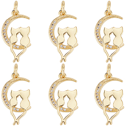 Настоящее золото 18K Латунные микропаве прозрачные подвески с фианитом, долговечный, с прыжковых колец, луна с парой кошек, реальный 18 k позолоченный, 19x10x2 мм, отверстие : 2 мм, 8 шт / коробка