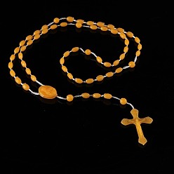 Naranja Collar de cuentas de rosario de plástico luminoso, collar con colgante de cruz que brilla en la oscuridad para mujer, naranja, 21.65 pulgada (55 cm)