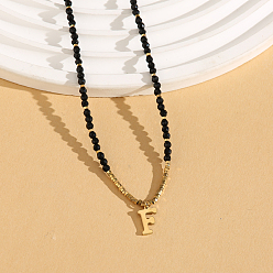Letter F Женское ожерелье с подвеской из натуральной черной шпинели в форме круглой граненой буквы «Инициал» из нержавеющей стали, золотые, Буква F, 14.96 дюйм (38 см)