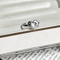 Сердце Манжеты с латунной эмалью, платина, сердце, внутренний диаметр: регулируемый