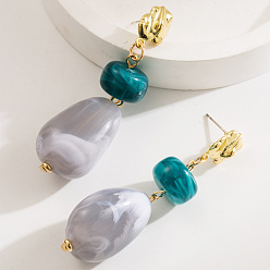 Гейнсборо Серьги-гвоздики из сплава и смолы, самородки с ронделем, золотые, светло-серые, 70x20 мм