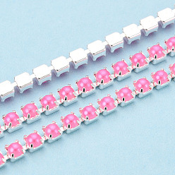 Ярко-Розовый Железные цепи, с абс пластмассовой имитационной жемчужиной, с катушкой, серебряные, ярко-розовый, 2.5x2x2 мм, Около 10 ярдов / рулон