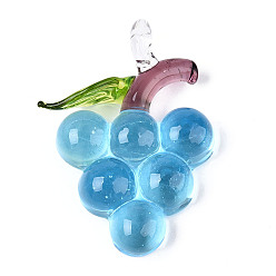 Светло-Голубой Подвески лэмпворк ручной работы, винограды, Небесно-голубой, 47~49x32~36x10.5~12 мм, отверстие : 4~6x4~5 мм