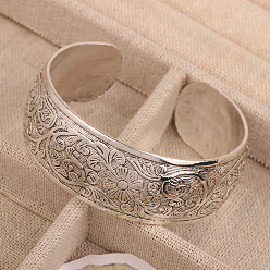 Цветок Браслеты из манжеты из тибетского сплава, широкие браслеты для женщин, античное серебро, цветок, 3/4 дюйм (2 см), внутренний диаметр: 2-1/4 дюйм (5.8 см)