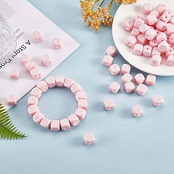 Pink 108 шт. белые кубические силиконовые бусины с буквенным номером, квадратные кости, алфавитные бусины с 2 мм отверстием, прокладка, свободные бусины с буквами для браслета, ожерелья, изготовления ювелирных изделий, розовые, 12 мм, отверстие : 2 мм