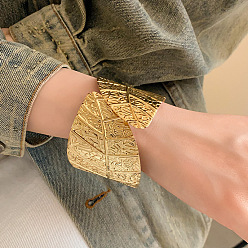 Золотой Браслеты-манжеты из листового сплава для женщин, золотые, 2-3/4 дюйм (7 см), внутренний диаметр: 1-7/8 дюйм (4.9 см)