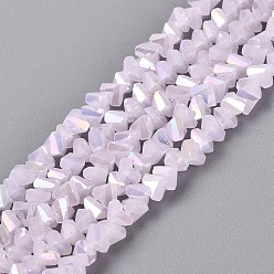 Perlas de Color Rosa Abalorios de vidrio electrochapado de imitación jade, triángulo, facetados, color de ab chapado, rosa perla, 2~3x3~3.5x3~3.5 mm, agujero: 0.7~0.9 mm, sobre 122~136 unidades / cadena, 10.43~11.61 pulgada (26.5~29.5 cm)