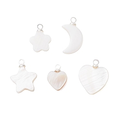 Mixed Shapes Подвески в виде цветов, звезд и сердец из натуральных пресноводных ракушек с латунными креплениями., серебряный цвет гальваническим, цвет морской раковины, разнообразные, 10.5~14.5x7.5~12x2.5~3 мм, отверстие : 1.6 мм