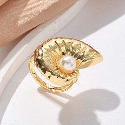 Настоящее золото 18K Кольца для женщин с микропаве из латуни и прозрачными кубическими цирконами, без кадмия, без никеля и без свинца, раковина, с имитацией жемчуга, реальный 18 k позолоченный, 29x23 мм, внутренний диаметр: 17.2 мм