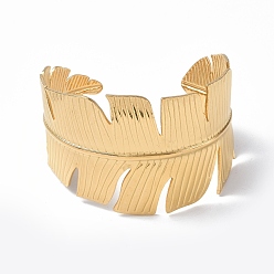 Настоящее золото 18K Ионное покрытие (ip) 304 браслет из нержавеющей стали с перьями и открытой манжетой для женщин, реальный 18 k позолоченный, внутренний диаметр: 2-1/8x2-3/8 дюйм (5.35 см x 6 см)