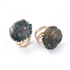 (RRHB277) Кристалл на подкладке из медово-бежевого цвета Регулируемые натуральные грубые необработанные кольца из индийского агата, с латунной фурнитурой , самородки, золотые, Размер 8~9, 18~19.5 мм