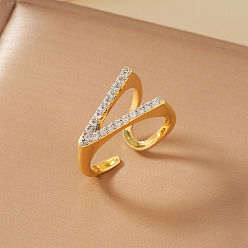 Letter V Манжеты из латуни с микро паве кубический цирконий для женщин, золотой и серебряный, Буква V, 11 мм, внутренний диаметр: 17 мм