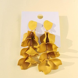 Гейнсборо Серьги-гвоздики из сплава для женщин, цветок, золотые, светло-серые, 125x30 мм