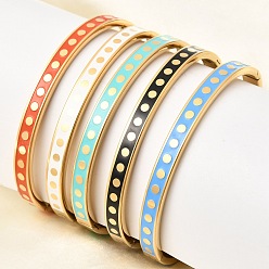 Настоящее золото 18K 304 из нержавеющей стали эмаль браслеты, широкие браслеты для женщин, узор в горошек, ионное покрытие (ip), реальный 18 k позолоченный, внутренний диаметр: 1.93 дюйм (4.9 см) x 2.32 дюйм (5.9 см)