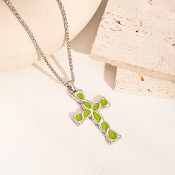 Зеленый газон Ожерелья с подвеской-крестом из нержавеющей стали с эмалью, цвет нержавеющей стали, зеленый газон, 16.02 дюйм (40.7 см)