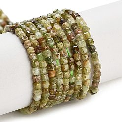 Гранат Естественный зеленый гранат бисер нитей, граненый стол, вырезанный куб, 1.5~2.5x1.5~2.5x1.5~2 мм, отверстие : 0.4 мм, около 183~186 шт / нитка, 15.35~15.55'' (39~39.5 см)