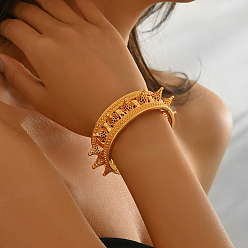 Золотой Элегантные латунные браслеты в стиле Ближнего Востока, заклепки браслеты для женщин, полый, золотые, внутренний диаметр: 2-3/8 дюйм (6 см) ~ 2-3/4 дюйм (7 см)