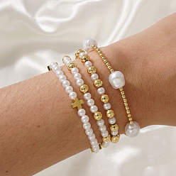Золотой 4шт. 4 Стильные элегантные браслеты из искусственного жемчуга и латунных бусин на эластичной основе для женщин, крест и круглый, золотые, 6.89 дюйм (17.5 см)
