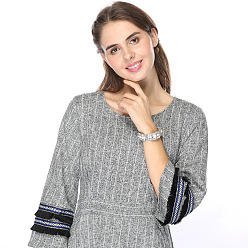 Белый Браслеты из синтетических бирюзовых круглых бусин, старинные серебряные браслеты с подвесками в виде перьев для женщин, со сплавом и смолой, белые, 2-3/8 дюйм (6 см)