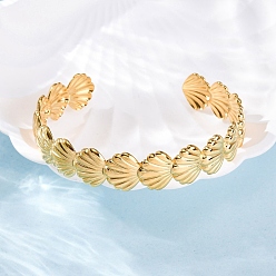 Shell Shape 304 женские браслеты-манжеты из нержавеющей стали, реальный 18 k позолоченный, формы раковины, внутренний диаметр: 2x2-3/8 дюйм (5.2x6.05 см)