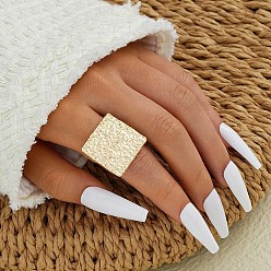 Квадрат Кольца из сплава для женщин, золотые, квадратный, внутренний диаметр: 17.8 мм