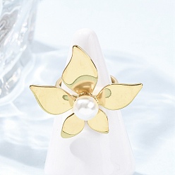 Цветок Непрозрачные акриловые кольца с имитацией жемчуга, с 304 фурнитурой из нержавеющей стали, ионное покрытие (ip), реальный 18 k позолоченный, цветок, внутренний диаметр: 17 мм, Поверхность: 30.5x35 мм