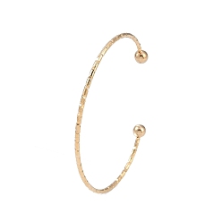 Настоящее золото 18K Ионное покрытие (IP) 304 Текстурированные открытые браслеты-манжеты из нержавеющей стали для женщин, реальный 18 k позолоченный, внутренний диаметр: 2-5/8 дюйм (6.6 см), 5.9 мм