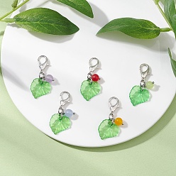 Смешанные камни 5 шт. пластиковые подвесные украшения в виде листьев, с круглыми бусинами из натурального аметиста, белого нефрита и малайзийского нефрита и застежками-карабинами, 36.5 мм