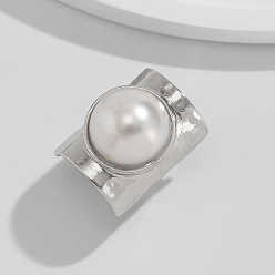 Платина Сплав с пластиковыми перламутровыми кольцами, полукруглый, эффектные кольца, платина, 18 мм