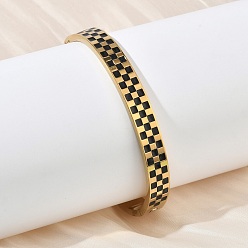 Золотой 8мм 304 Браслеты-шарниры из нержавеющей стали с черной эмалью и клетчатым узором для женщин, золотые, внутренний диаметр: 1.97x2.36 дюйм (5x6 см)