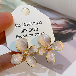 Розовый Цветок латунь эмаль серьги стержня, с пластиковыми бусинами из искусственного жемчуга, реальный 14 k позолоченный, туманная роза, 29x26 мм