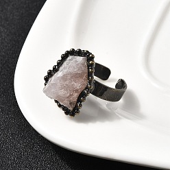 Розовый Кварц Кольца-манжеты с натуральным розовым кварцем неправильной формы, латунное кольцо для женщин, античная бронза, лоток : 23~40x20~25 мм