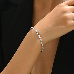 Серебро Элегантные латунные браслеты-цепочки с кубическим цирконием для ежедневного ношения женщинами, платина, серебряные, внутренний диаметр: 2-3/8~2-3/4 дюйм (6~7 см)