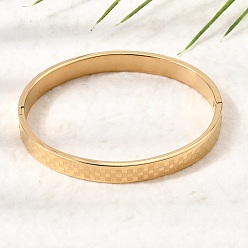 Plaqué 18K Or Véritable 304 Bracelets manchettes articulés en acier inoxydable à motif tartan texturé pour femmes, placage ionique (ip), réel 18 k plaqué or, diamètre intérieur: 2.05x2.56 pouce (5.2x6.5 cm)