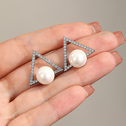 Серебро Элегантные треугольные серьги-гвоздики из латуни, с прозрачным кубическим цирконием и искусственным жемчугом, серебряные, 20x20 мм