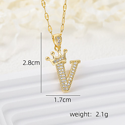 Letter V Латунные микропаве прозрачные кубические цирконии корона инициал кулон ожерелья, реальный 18 k позолоченный, Буква V, 15.75 дюйм (40 см)
