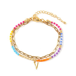 Letter V 304 Браслеты из нержавеющей стали с подвесками в виде букв, двухслойные, Эластичные браслеты из смоляных бусин для женщин, золотые, Буква V, 6.50 дюйм (16.5 см) ~ 6.69 дюйм (17 см)