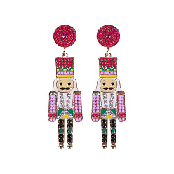 Светло-Вишневый Серьги-гвоздики из сплава с эмалью в форме мультяшного солдата, с искусственным жемчугом и бисером, платина, светло-вишневый, 69x19 мм