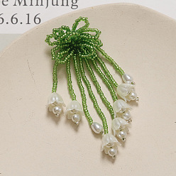 Зеленый лайм Серьги-гвоздики с кисточками из стеклянных бусин ручной работы, с пластиковой жемчужины, зеленый лайм, 70 мм