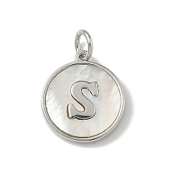Letter S Латунный паве натуральный ракушка плоский круглый с буквенными подвесками, платина, долговечный, без свинца и без кадмия, стойки покрытие, цвет морской раковины, Письмо с, 15x13x2 мм, отверстие : 3 мм